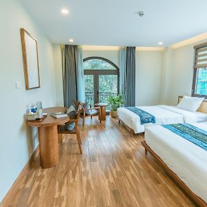 Triple Room Balcony